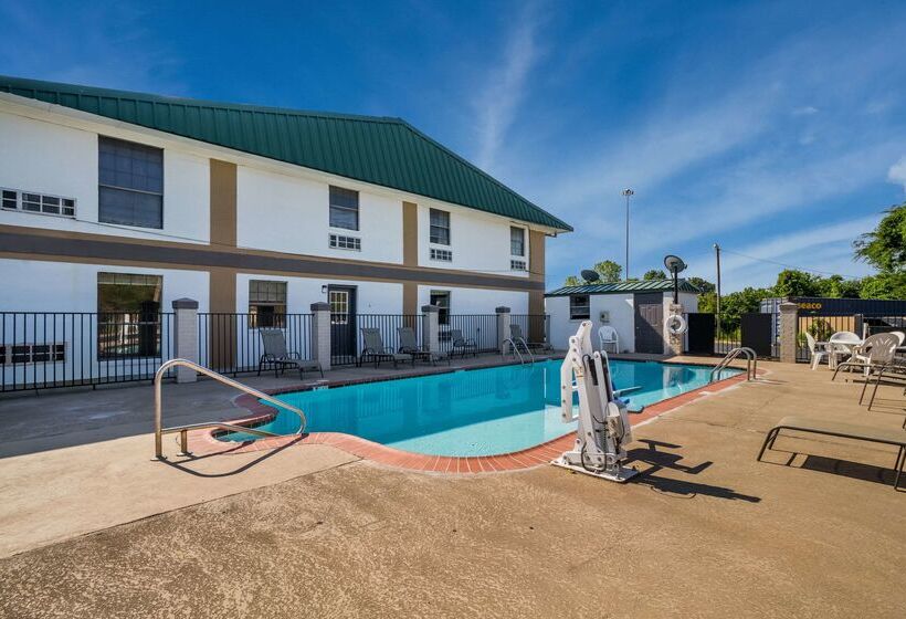 فندق Quality Inn