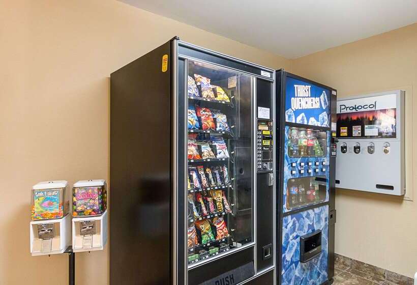 هتل Quality Inn Parkersburg Northvienna