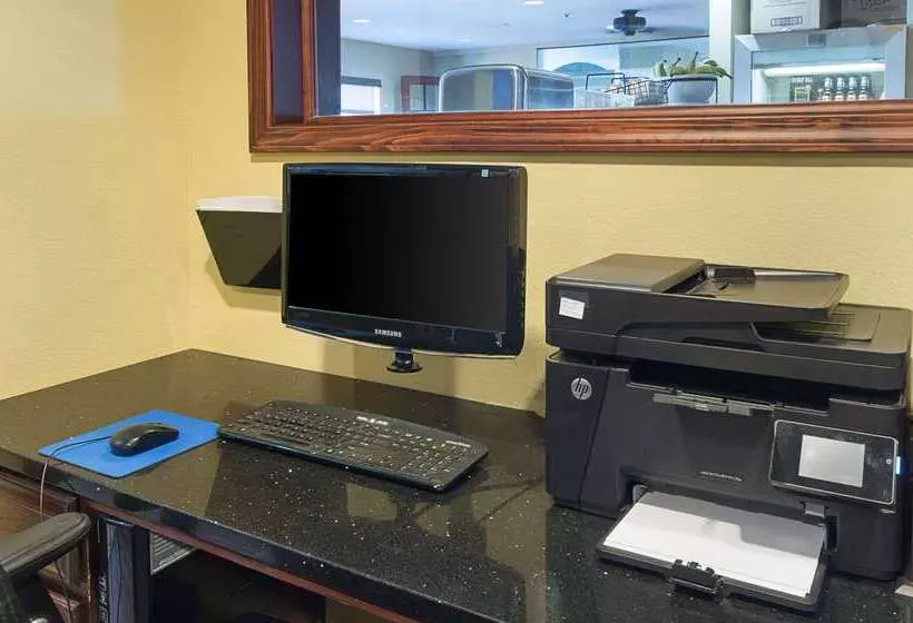 酒店 Quality Inn Parkersburg Northvienna