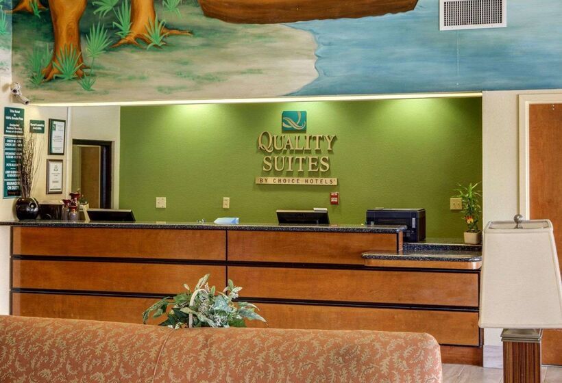 فندق Quality Suites Baton Rouge East  Denham Springs