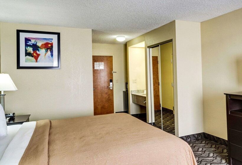 فندق Quality Suites Baton Rouge East  Denham Springs