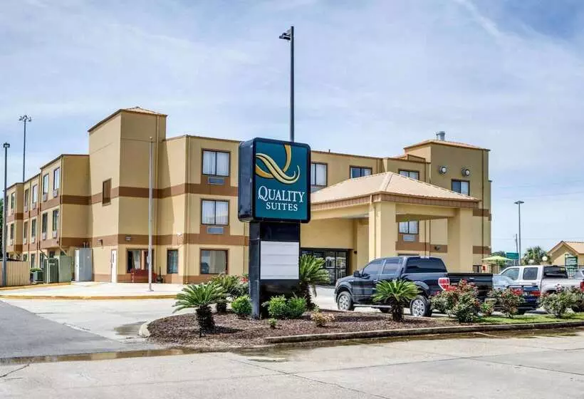 酒店 Quality Suites Baton Rouge East Denham Springs