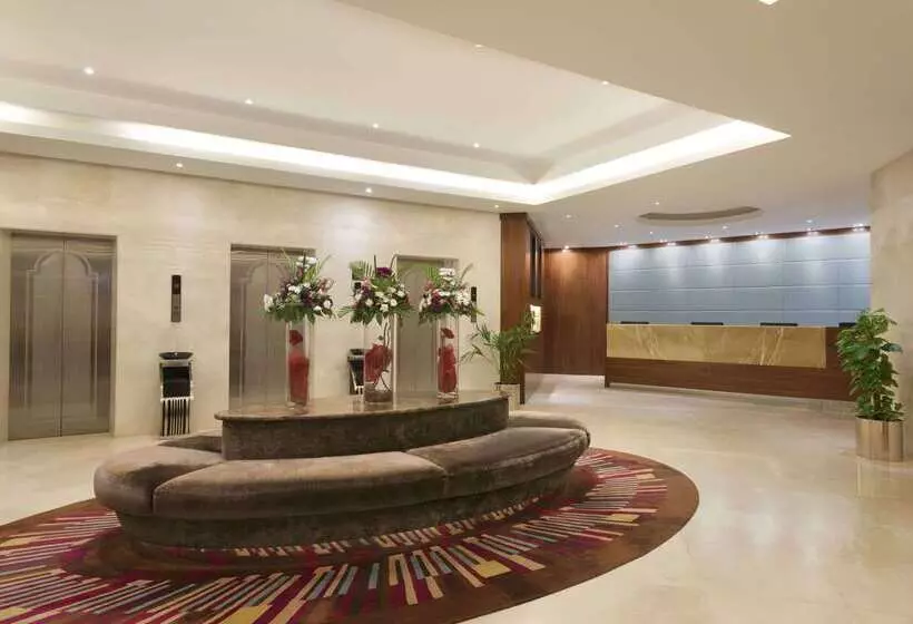 Hotel Ramada Abu Dhabi Corniche