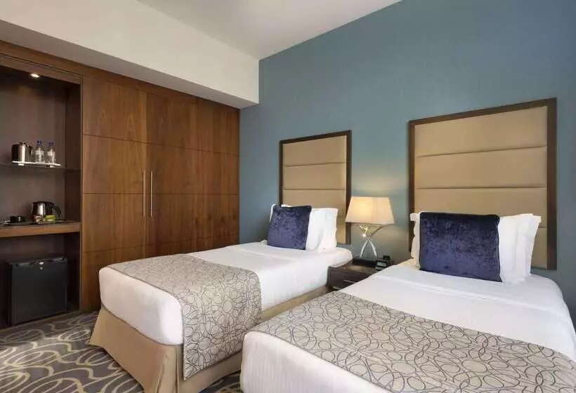 Hotel Ramada Abu Dhabi Corniche
