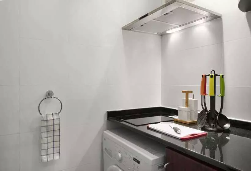 Hotel Ramada Abu Dhabi Corniche