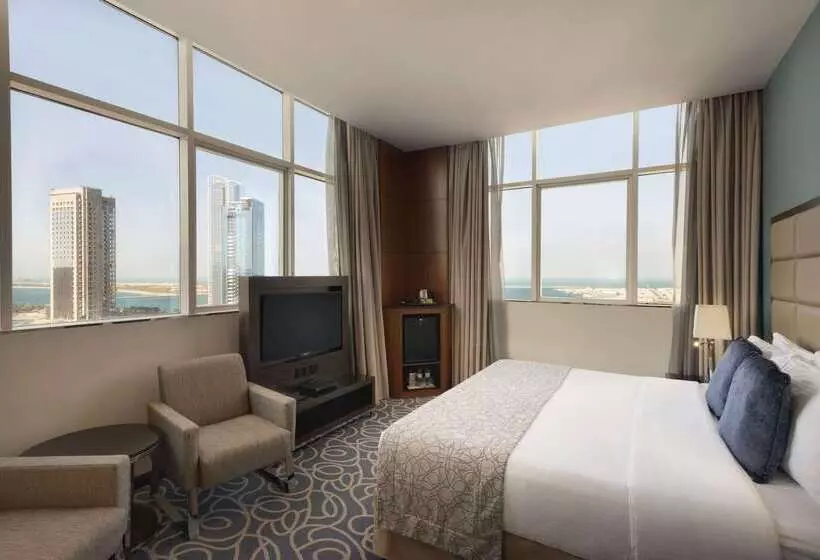 Hotel Ramada Abu Dhabi Corniche