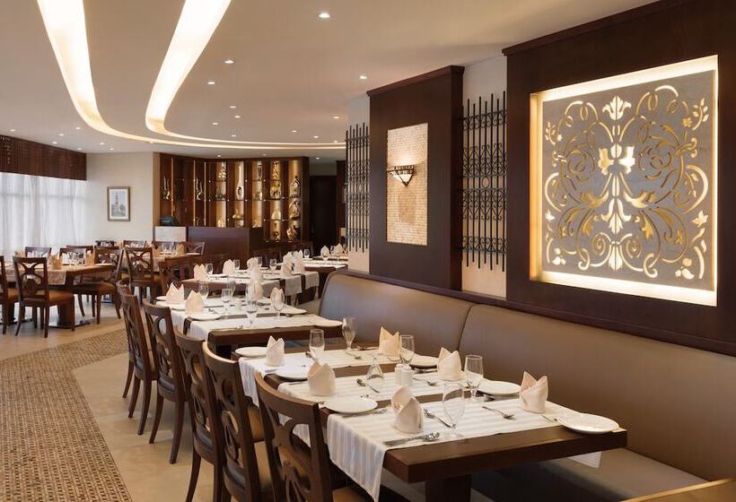 Hotel Ramada Abu Dhabi Corniche