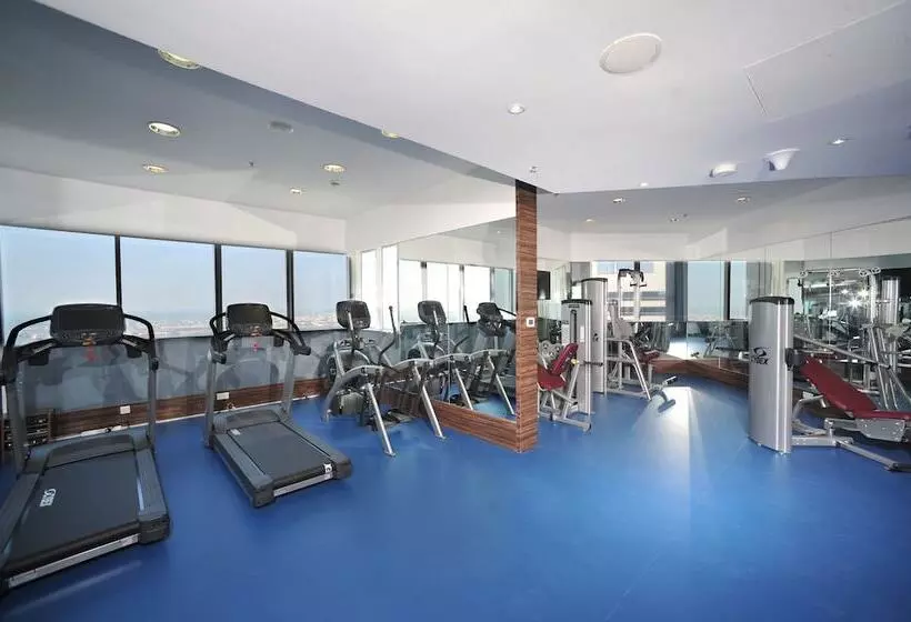 Hotel Ramada Abu Dhabi Corniche