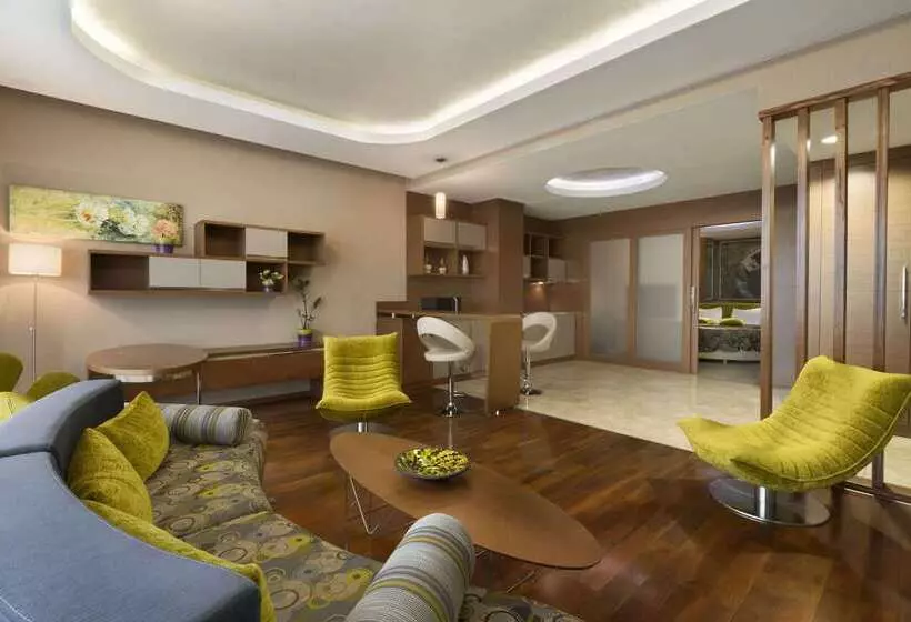 Hotel Ramada By Wyndham Podgorica