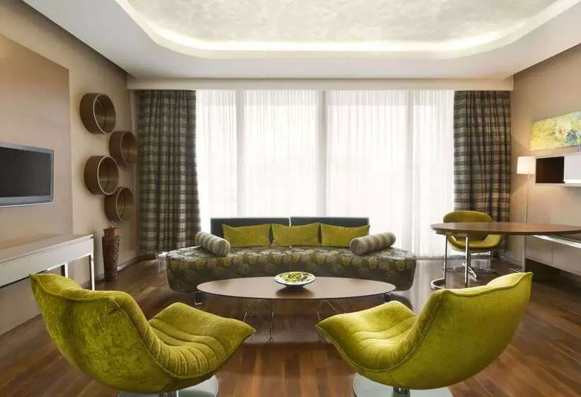 Hotel Ramada By Wyndham Podgorica