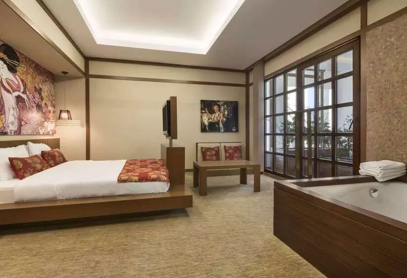 Hotel Ramada By Wyndham Podgorica