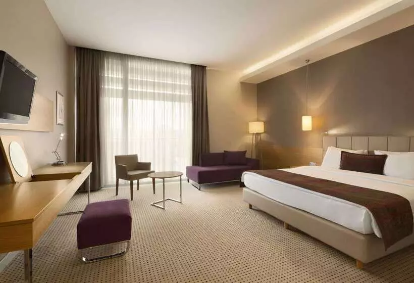 Hotel Ramada By Wyndham Podgorica