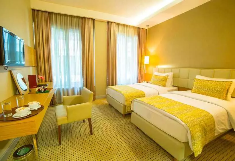 Hotel Ramada By Wyndham Podgorica