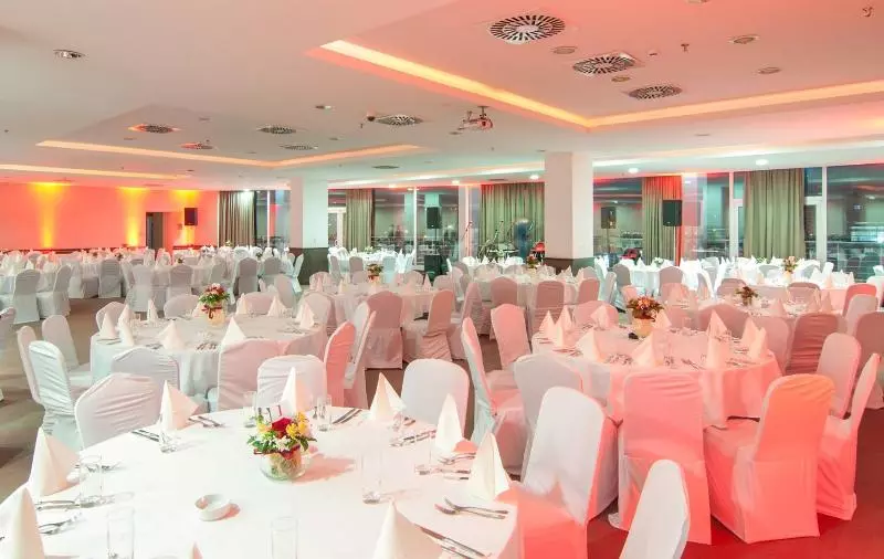 Hotel Ramada By Wyndham Podgorica