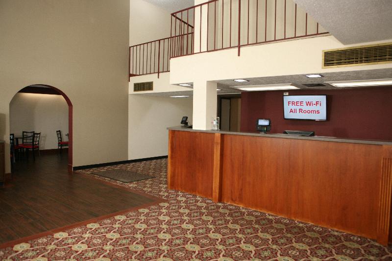 فندق Red Roof Inn & Suites Cave City