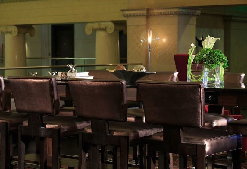 فندق Renaissance Denver Downtown City Center