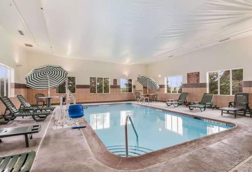 Отель Sleep Inn & Suites