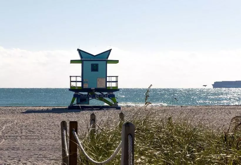 فندق Uma House by Yurbban South Beach