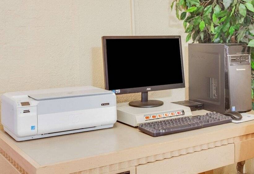 酒店 Travelodge By Wyndham Memphis