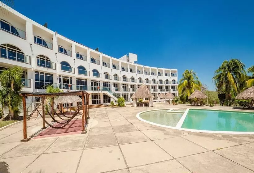 ホテル Uxmal Resort Maya