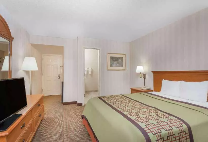 فندق على الطريق Days Inn By Wyndham Albany Suny