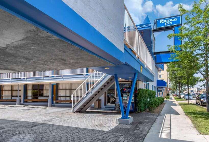 فندق على الطريق Rodeway Inn