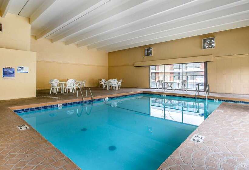 מוטל Rodeway Inn