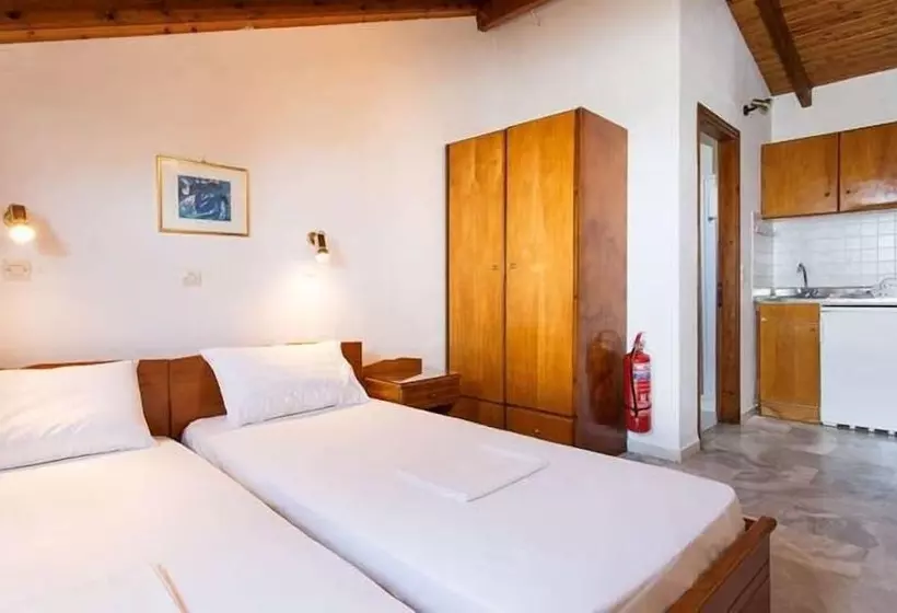 Barbara Studios & Apartments