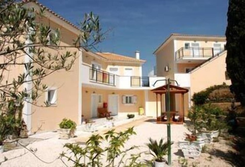 Barbara Studios & Apartments