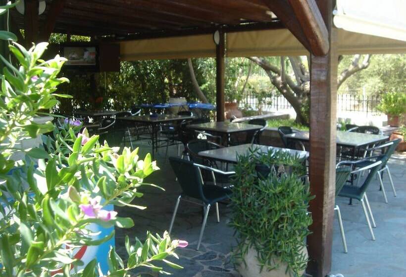 Barbara Studios & Apartments