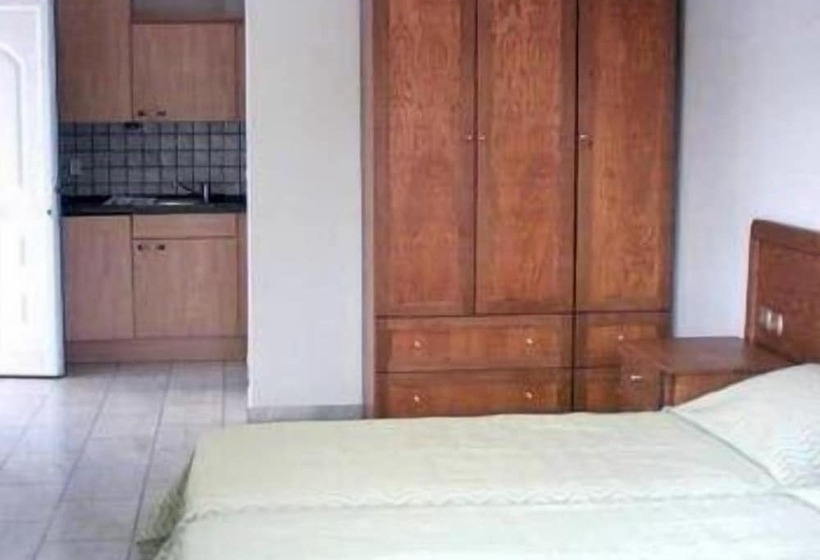 Barbara Studios & Apartments