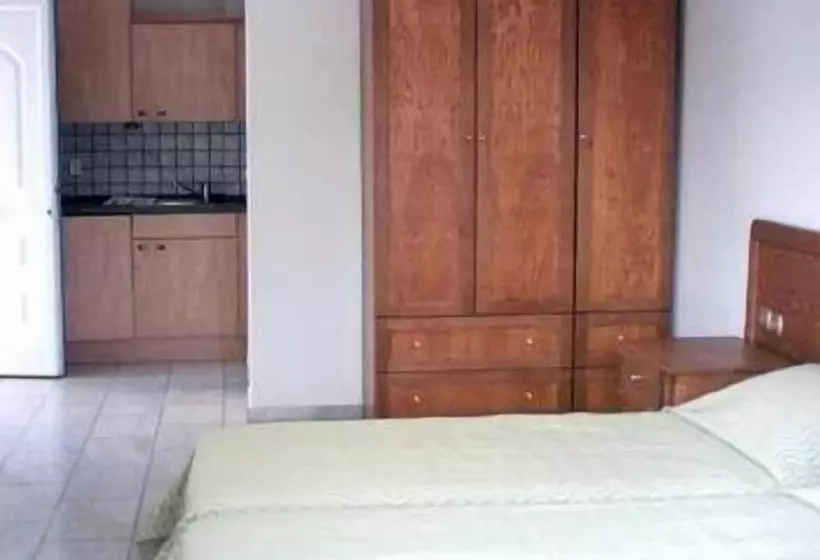 Barbara Studios & Apartments