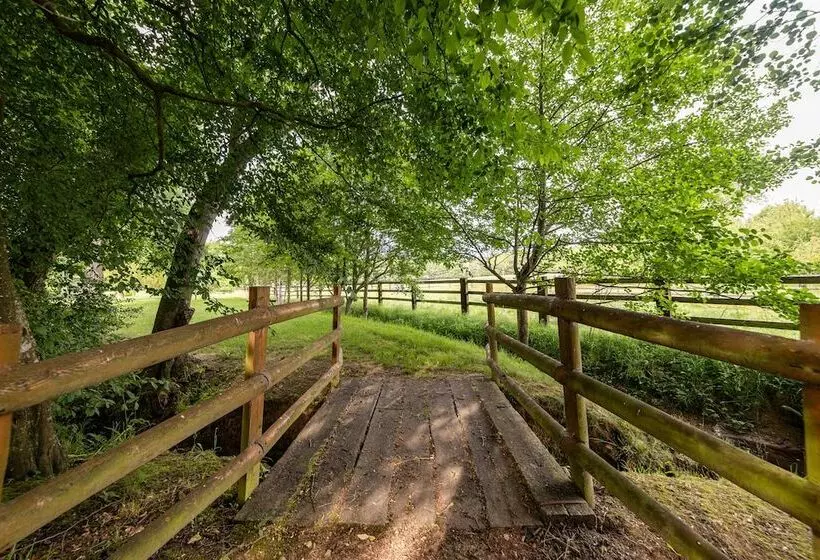 ベッドアンドブレックファースト Domaine De La Tour