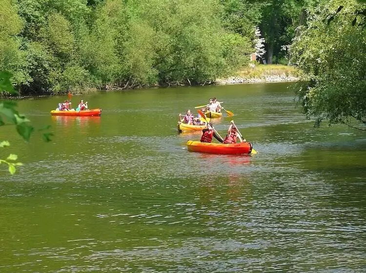 ベッドアンドブレックファースト Domaine De La Tour