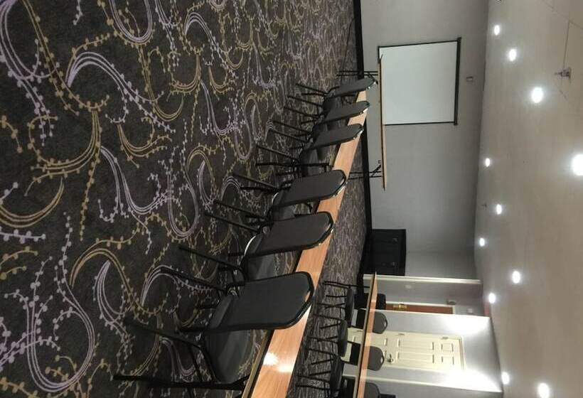 Holiday Inn Express Hotel & Suites Sanford, An Ihg