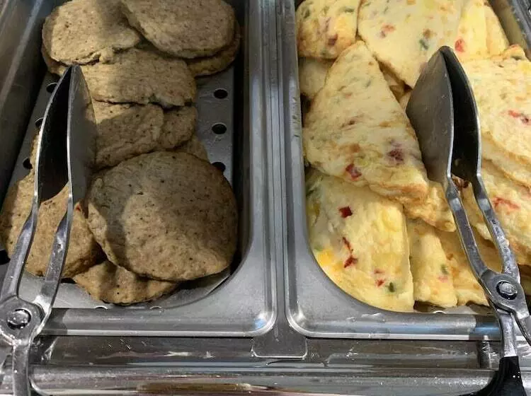 Holiday Inn Express Hotel & Suites Sanford, An Ihg