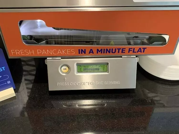 Holiday Inn Express Hotel & Suites Sanford, An Ihg