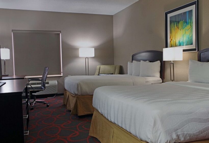 هتل Baymont By Wyndham O Fallon St. Louis Area