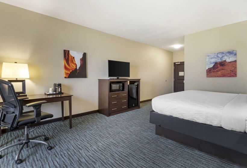 酒店 Best Western Plus Longhorn Inn & Suites