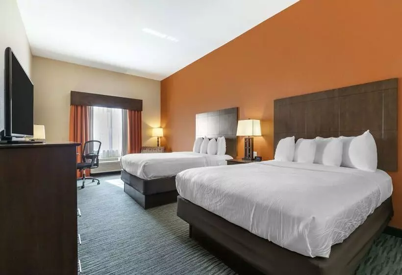בית מלון כפרי Best Western Plus Longhorn Inn & Suites