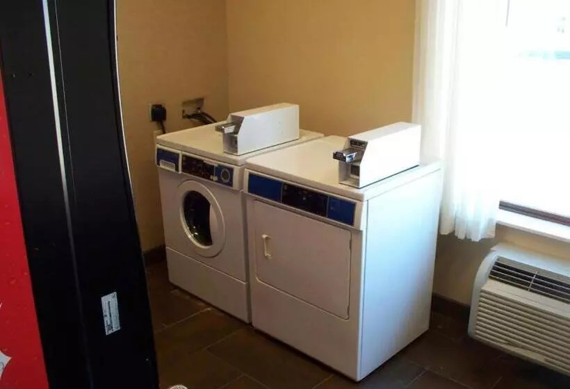 Big Country Hotel & Suites