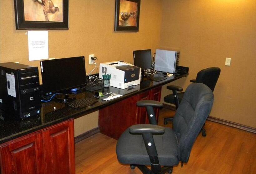 Big Country Hotel & Suites