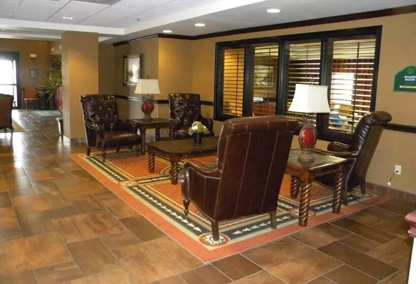 Big Country Hotel & Suites