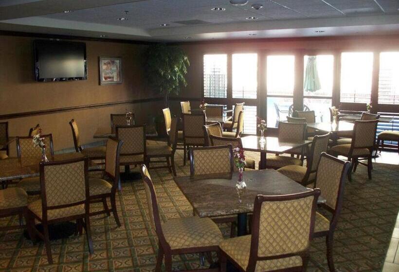 Big Country Hotel & Suites