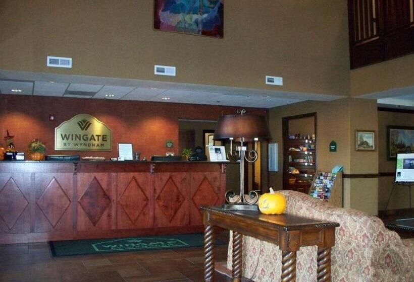 Big Country Hotel & Suites