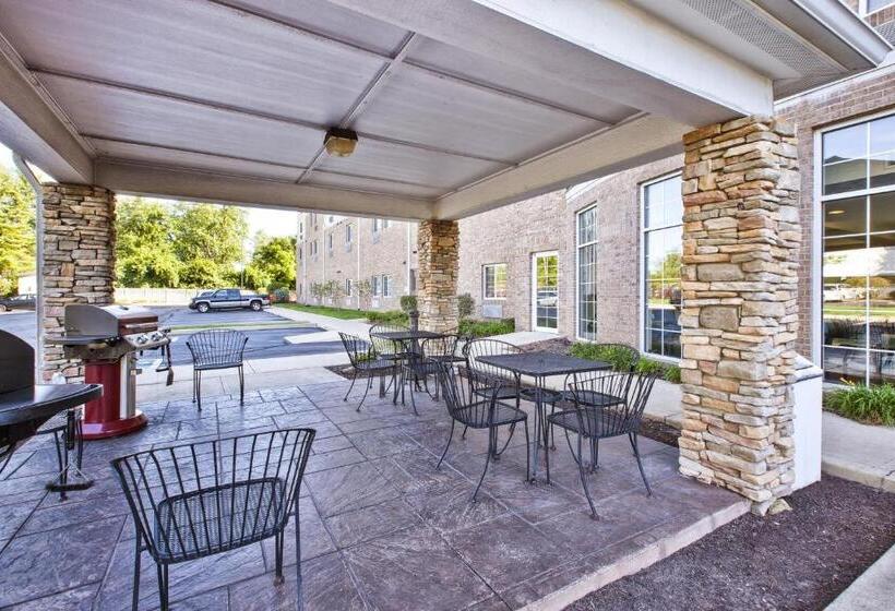 ホテル Candlewood Suites Indianapolis Airport, An Ihg