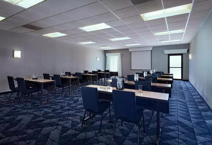 هتل Courtyard Fort Worth University Drive