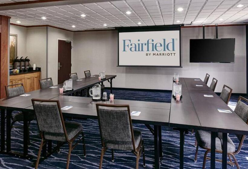 בית מלון כפרי Fairfield Inn & Suites Detroit Livonia