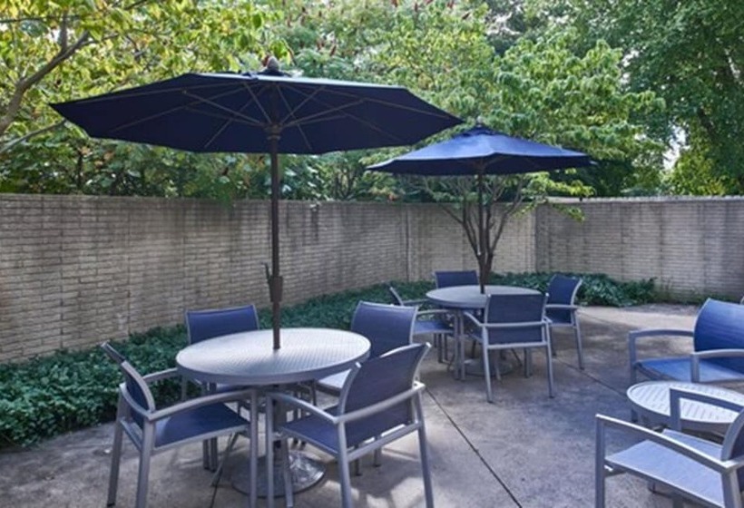 בית מלון כפרי Fairfield Inn & Suites Detroit Livonia