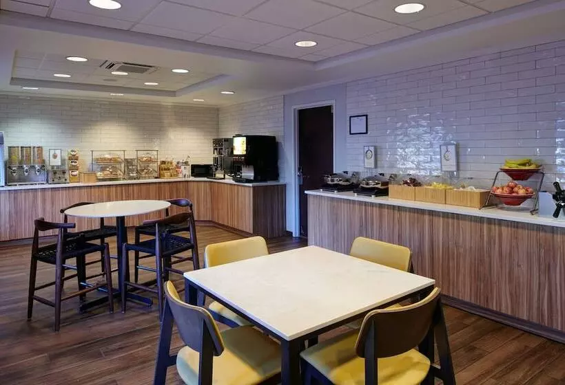 호텔 Fairfield Inn & Suites Detroit Livonia